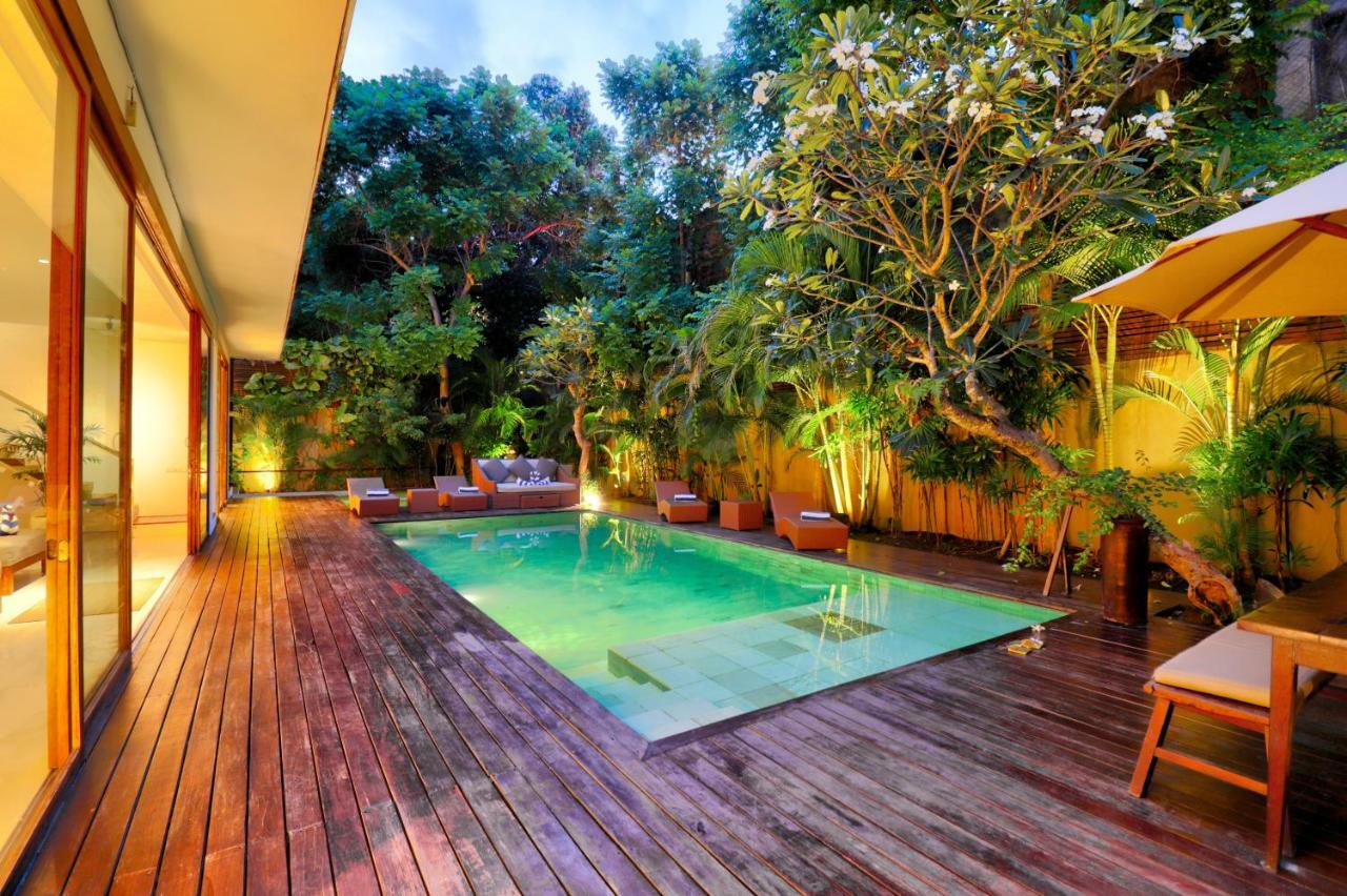 Axis Villa, *