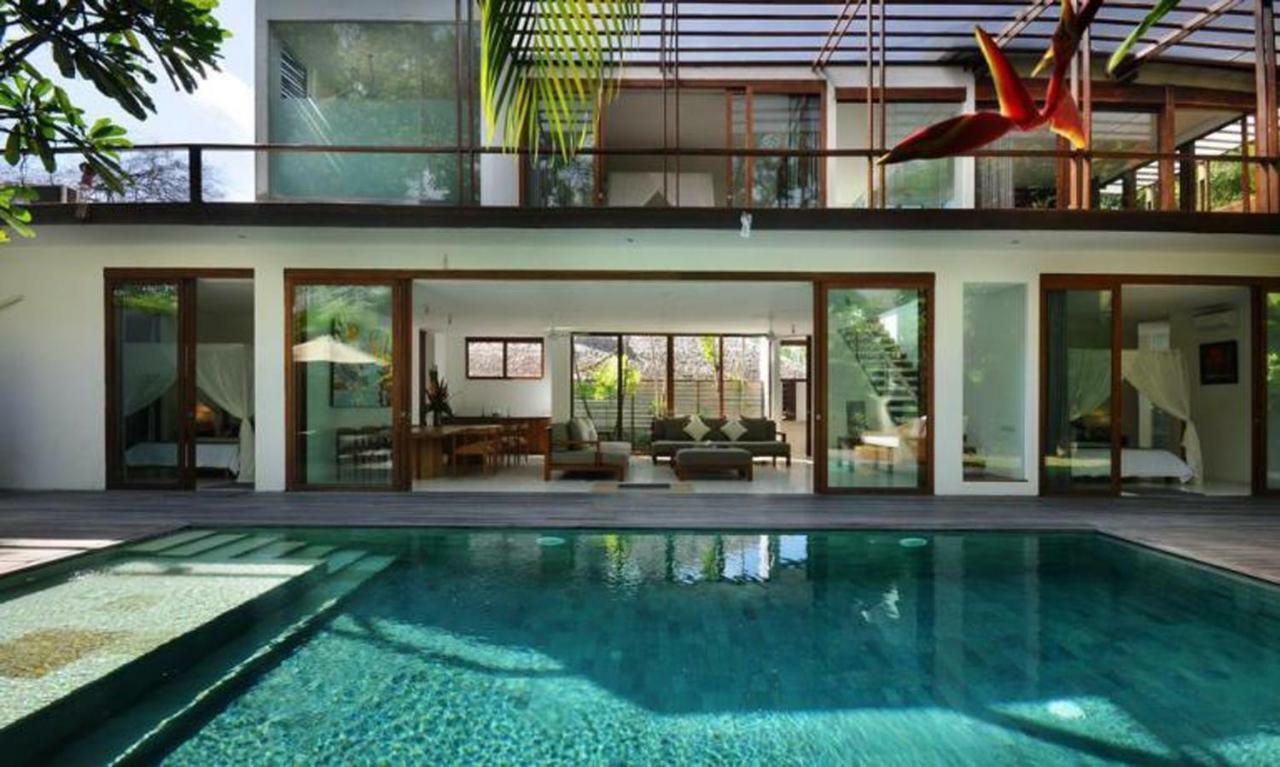 Villa Axis Villa,